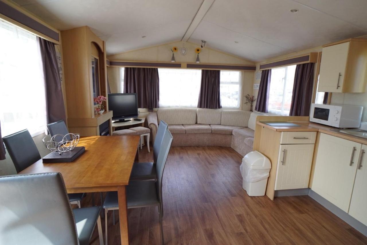 Lyntons 3 Bedroom Caravan Pets Stay Free Linen Included Heacham Esterno foto