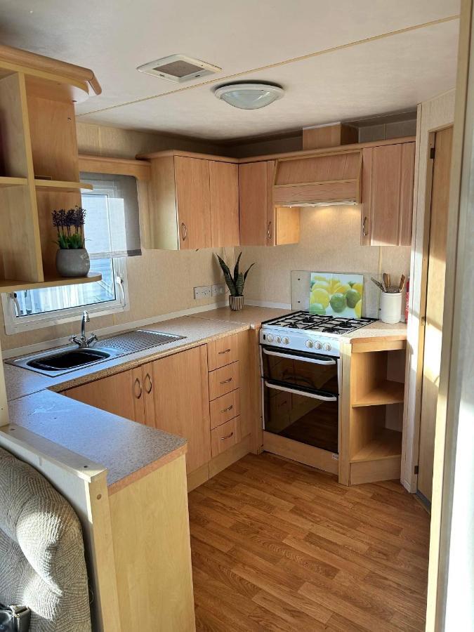 Lyntons 3 Bedroom Caravan Pets Stay Free Linen Included Heacham Esterno foto
